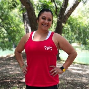 Meet your Posher, Claudia